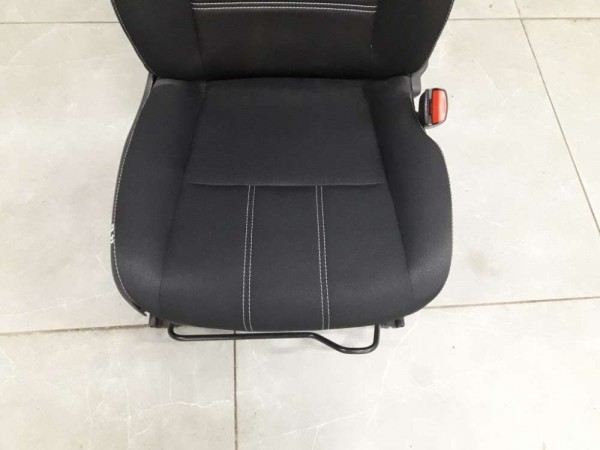 Renault Fluence Sağ Ön Koltuk Siyah Kumaş CP G-A140