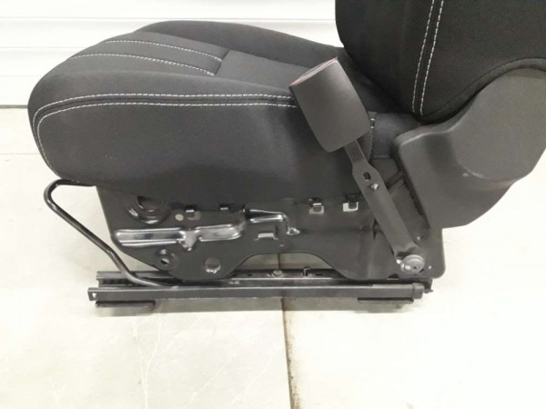 Renault Fluence Sağ Ön Koltuk Siyah Kumaş CP G-A140