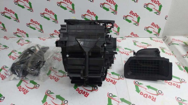 Dacia Sandero Kalorifer Kutusu 271006493R YP (BG-130)