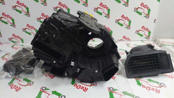 Dacia Sandero Kalorifer Kutusu 271006493R YP (BG-130)