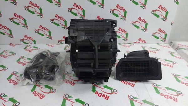 Dacia Sandero Kalorifer Kutusu 271006493R YP (BG-130)