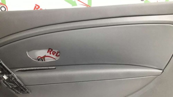 Megane 3 Coupe Sağ Kapı Döşemesi 809000081R YP (FA-120/E-V)