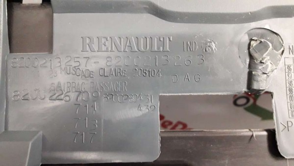 Renault Kangoo Torpido 8200213257 8200226713 YP