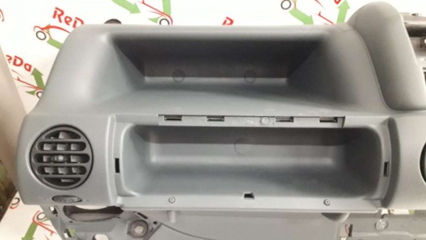 Renault Kangoo Torpido 8200213257 8200226713 YP