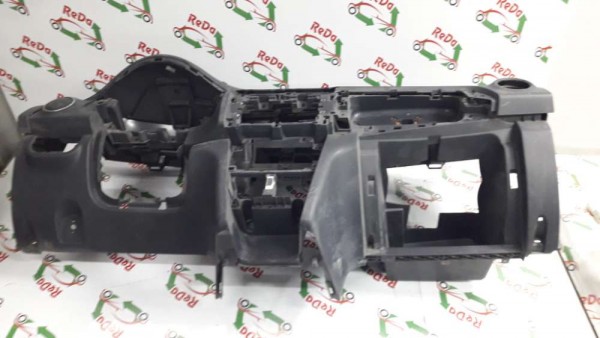Dacia Sandero Torpido Göğüs 681007435R CP