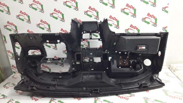 Dacia Sandero Torpido Göğüs 681007435R CP