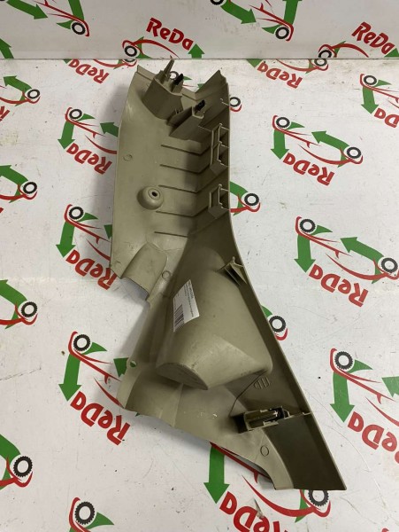 Ford Focus 2 Arka Sağ Koltuk Yan Kaplama 4M51-A31016 CP (K-A-130)