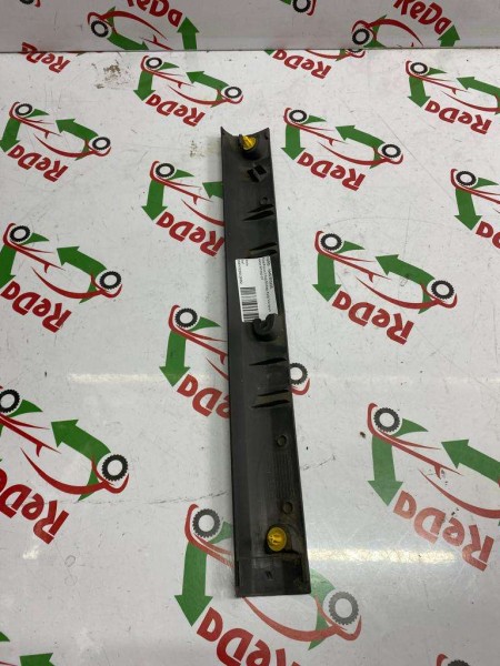 Ford Focus 2 Sağ Ön Kapı Eşiği Marşpiye 4M51-R13200 CP (K-A-114)