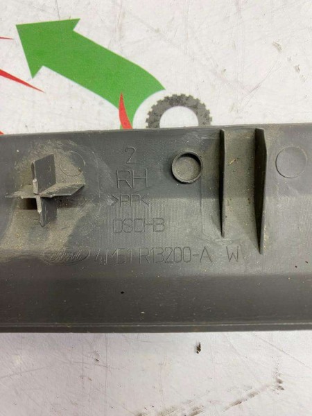 Ford Focus 2 Sağ Ön Kapı Eşiği Marşpiye 4M51-R13200 CP (K-A-114)