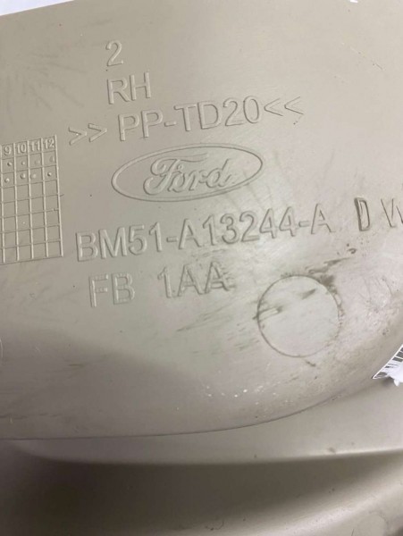 Ford Focus3  Sağ İç Kapı Eşik Kaplama Bakaliti BEJ BM51-A13244 A CP  (K-A-117)