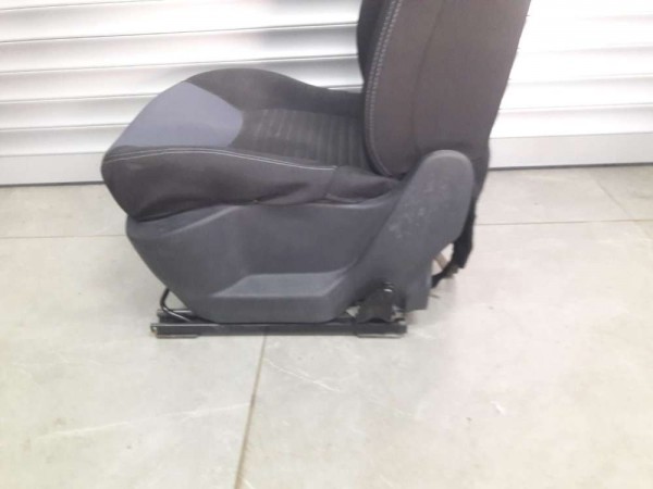 Renault Clio 4 RHD Sol Ön Koltuk Kumaş Airbagli CP [H-A-140]