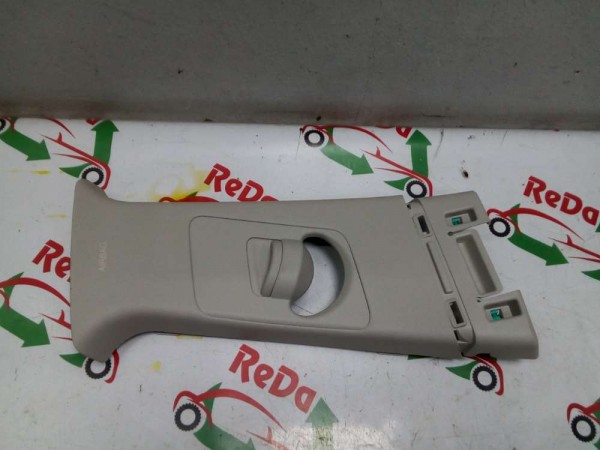 Hyundai İ20 Sağ Orta Direk Üst Kaplama Bakaliti Trimi 85840-Q0100 85841-Q0100 CP