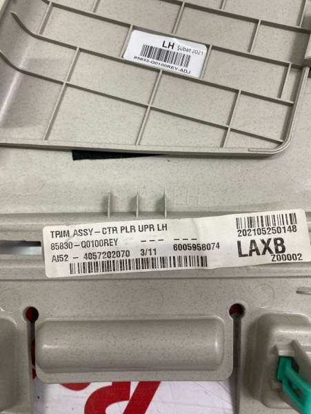 Hyundai İ20 Sol Orta Direk Üst Kaplama Bakaliti Trimi 85830-Q0100 85831-Q0100 CP