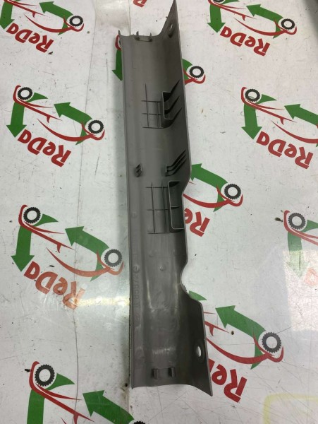 Hyundai Accent Sağ Ön Marşpiyel Kaplaması Orjinal 85872-1E000 YP