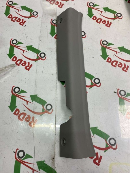 Hyundai Accent Sağ Ön Marşpiyel Kaplaması Orjinal 85872-1E000 YP