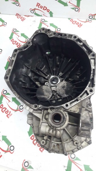 RENAULT TRAFİC 3 ARKA MUHAFAZA 304013792R CP (CB-110)