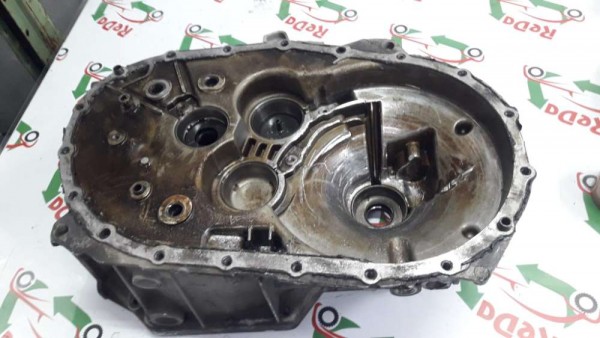 RENAULT TRAFİC 3 ARKA MUHAFAZA 304013792R CP (CB-110)