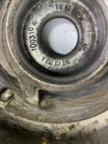 Audi A4 Sol Amortisör Takozu 8K0412383F CP (A-C-110)