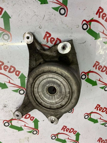 Audi A4 Sağ Amortisör Takozu 8K0412384F CP (A-C-110)