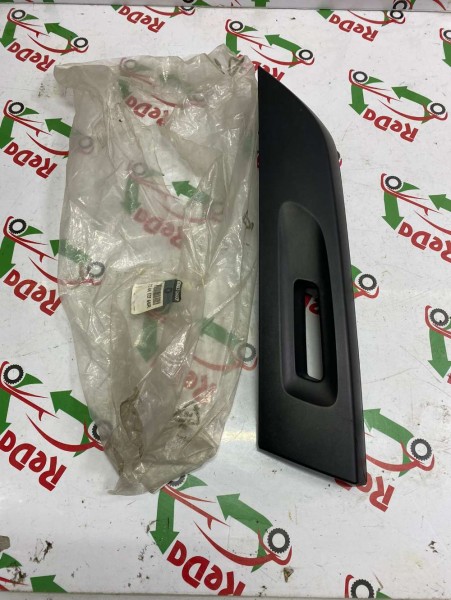 Dacia Duster Tavan Barı Sağ Arka Kapak Orj.738862766R YP