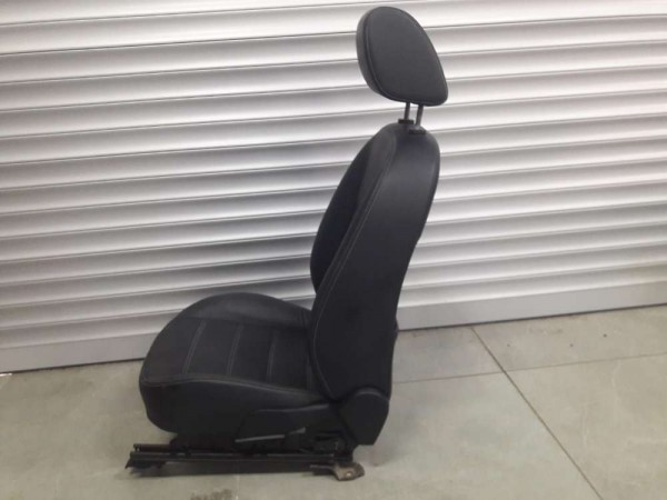 Ford Focus 2 Titanyum Sağ Ön Koltuk Deri Airbag İçinde CP (G-D-140)