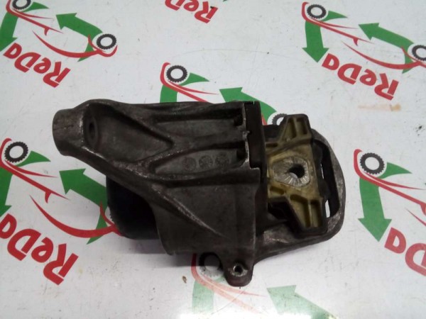 Audi A4 A5 Motor Takozu Sağ 8W0199372CA CP (A-C-110)