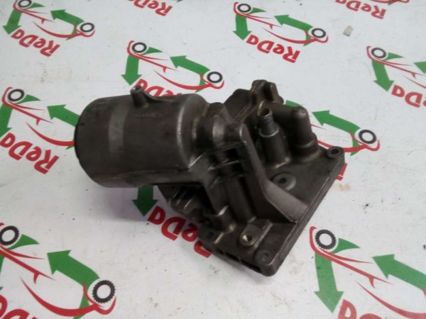 Volkswagen Transporter Yağ Filtre Kütüğü 070115389E CP  (B-H-110)