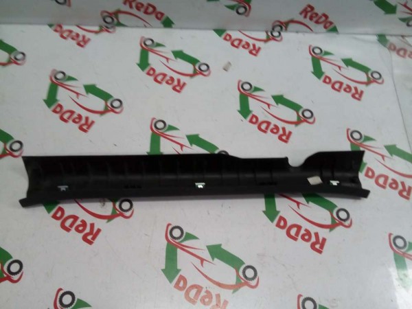 Hyundai İ10 Sağ Eşik Trim Kapağı 85880-B9000 CP