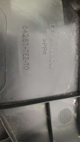 Honda Sol Ayak Bölüğü Kapağı Bakaliti 84261 CP