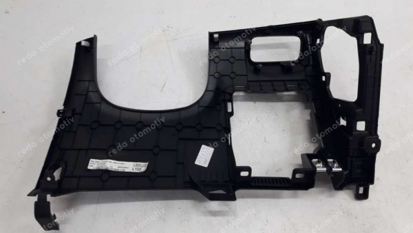 Hyundai Bayon Ön Konsol Alt Paneli 84750-Q0100 84751-Q0100 SP YP (DA-110)