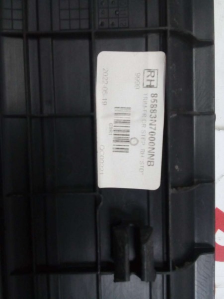 Hyundai Tucson Ön Sağ Kaplama 85883-N7000 SP YP (EA-110)