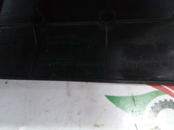 Renault Trafic2 Sol Marşpiye Basamak Bakaliti 8200943157 CP