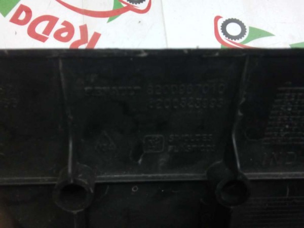 Renault Trafic2 Sağ Marşpiye Basamak Bakaliti 8200967010 CP