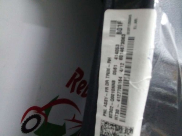 Hyundai Bayon Sağ Ön Kapı Döşemesi 82302-Q0010NNB SP YP