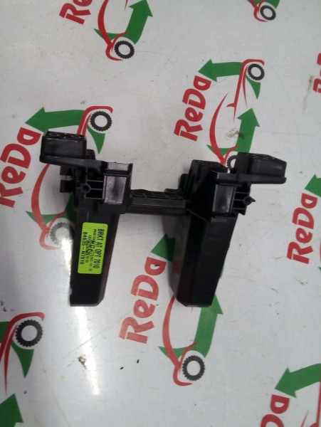 Hyundai Tucson Orta Konsol Anten Trimi Ayağı Orjinal 84635-N7010 SP YP (EA-110)