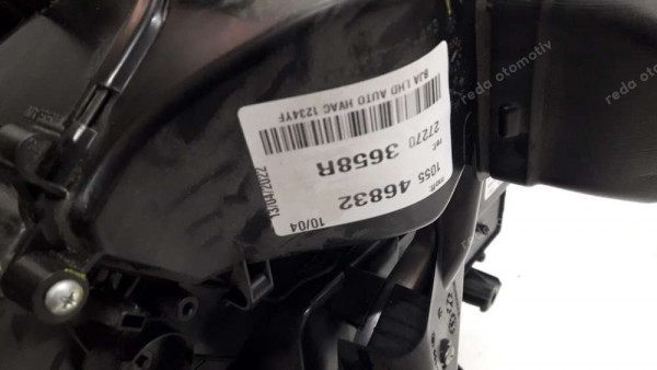 Renault Clio5 Kalorifer Kutusu (Dijital) 272703658R SP (AE-130)