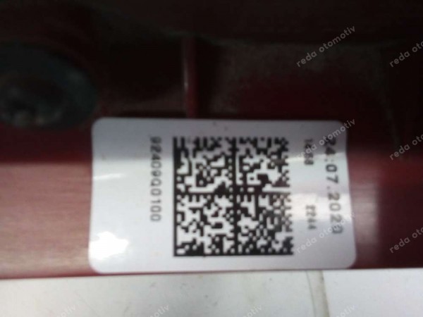 Hyundai İ20 Bagaj Çıtası Orta Reflektörü Lambası (Ucu Kırık) 92409-Q0100 HP CP