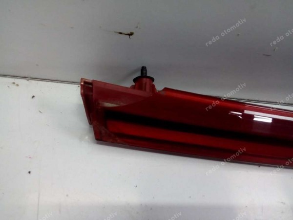 Hyundai İ20 Bagaj Çıtası Orta Reflektörü Lambası (Ucu Kırık) 92409-Q0100 HP CP