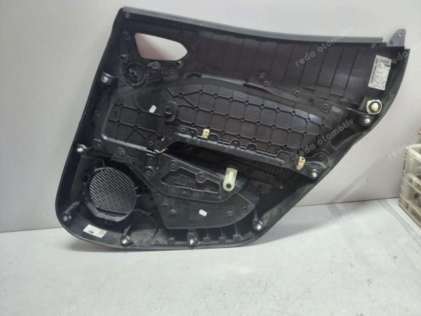 Renault Clio 5 Arka Sol Kapı Döşemesi Orj. 829A11818R CP (FE-120)