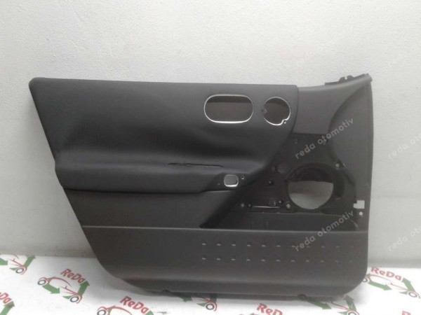 Renault Megane 2 Sol Ön Kapı Panosu Döşemesi Orj. YP 8200479374 (EB-130)