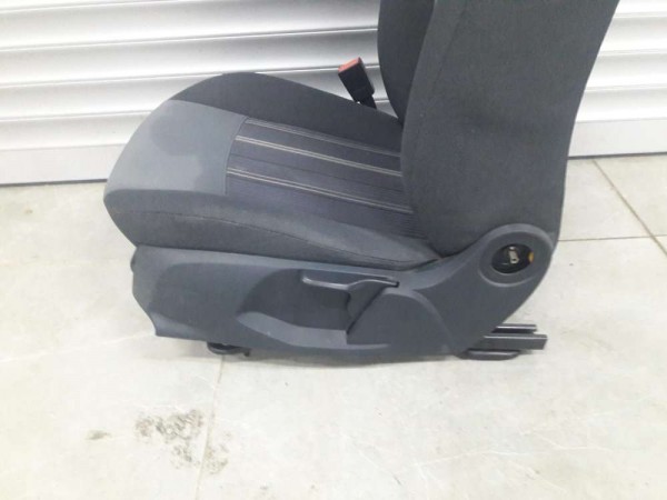 ford fiesta sol ön koltuk kumaş cp (E-B-140)