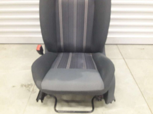 ford fiesta sol ön koltuk kumaş cp (E-B-140)