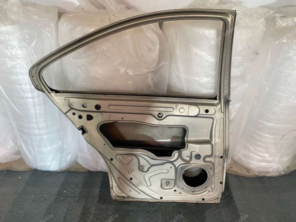 Volvo S60 Sol Arka Kapı (00-10)