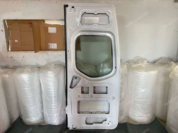 Mercedes Sprinter Sol Arka Bagaj Kapısı