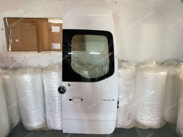 Mercedes Sprinter Sağ Arka Bagaj Kapısı