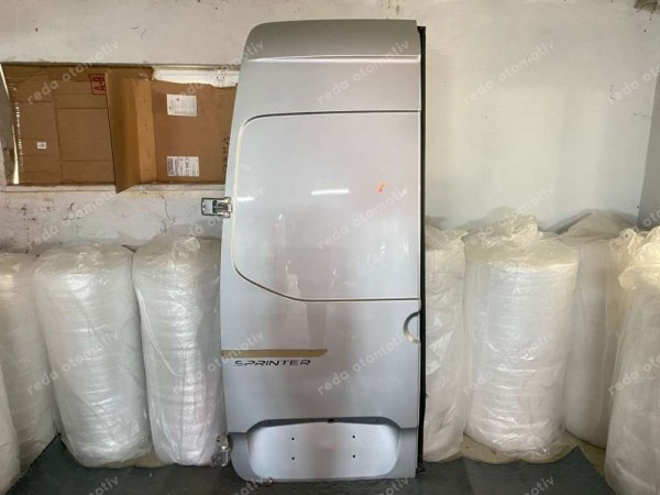 Mercedes Sprinter Sol Arka Bagaj Kapısı