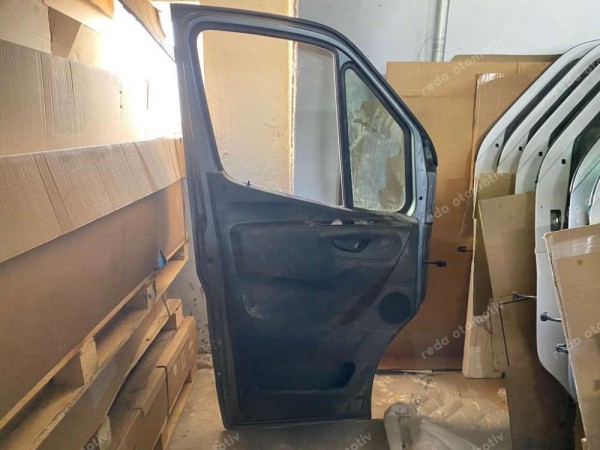 Mercedes Sprinter Sol Ön Kapı