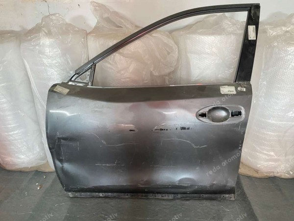 Nissan X-Trail Sol Ön Kapı