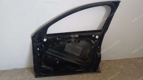 Volvo S60 Sağ Ön Kapı