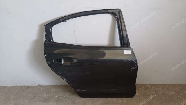 Volvo S60 Sağ Arka Kapı